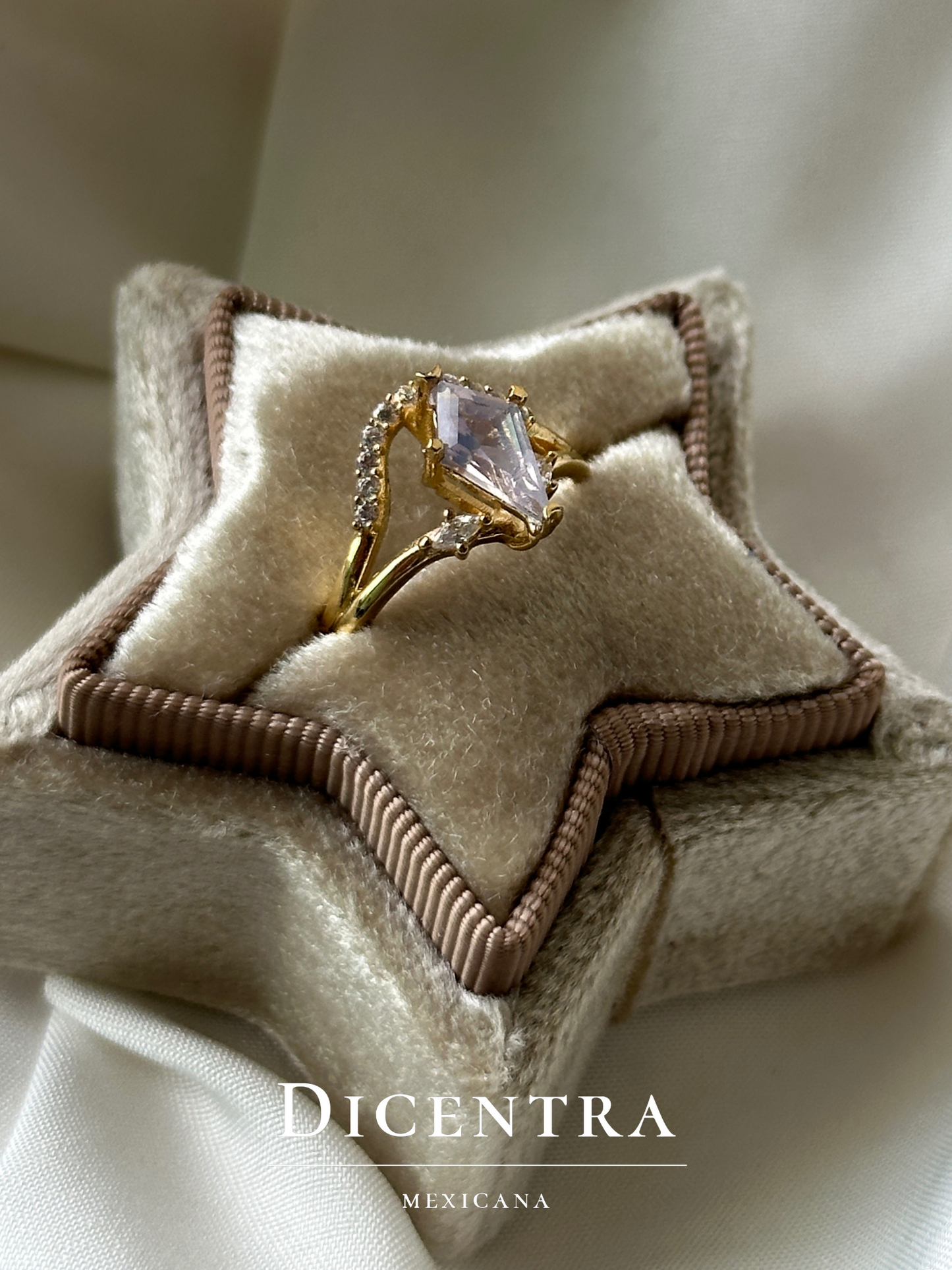 Anillo Elmira Cuarzo Lavanda