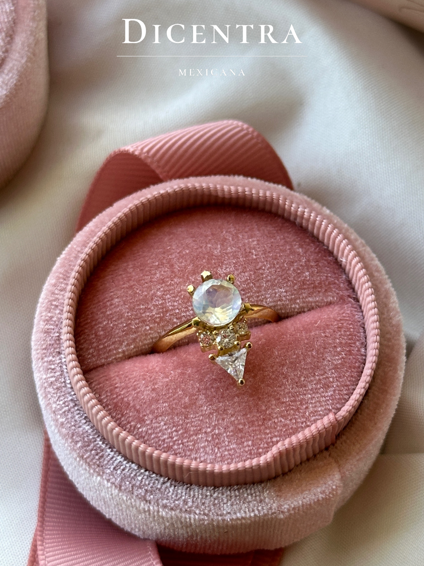 Anillo Kamra Piedra Luna