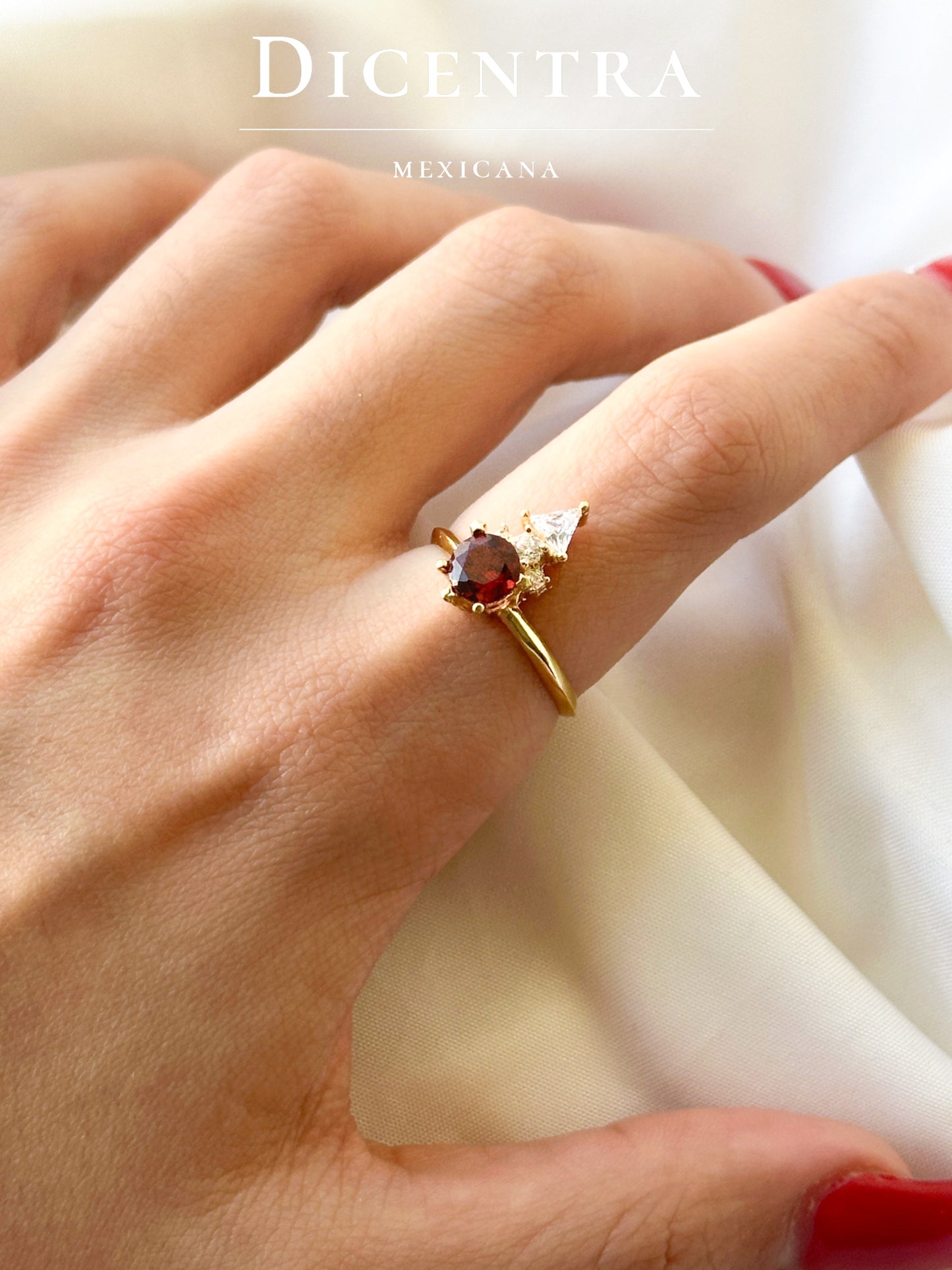 Anillo Kamra Granate