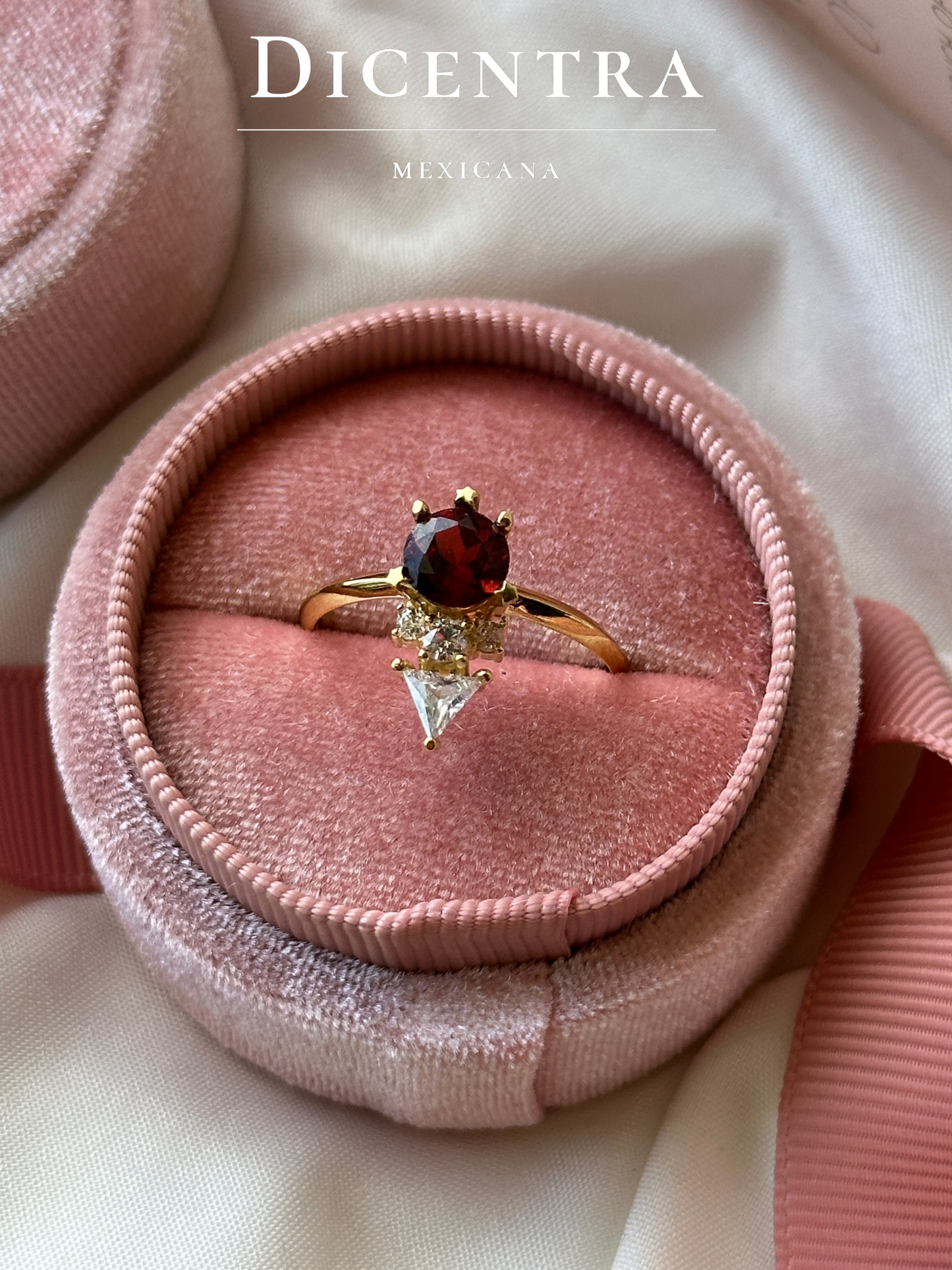 Anillo Kamra Granate
