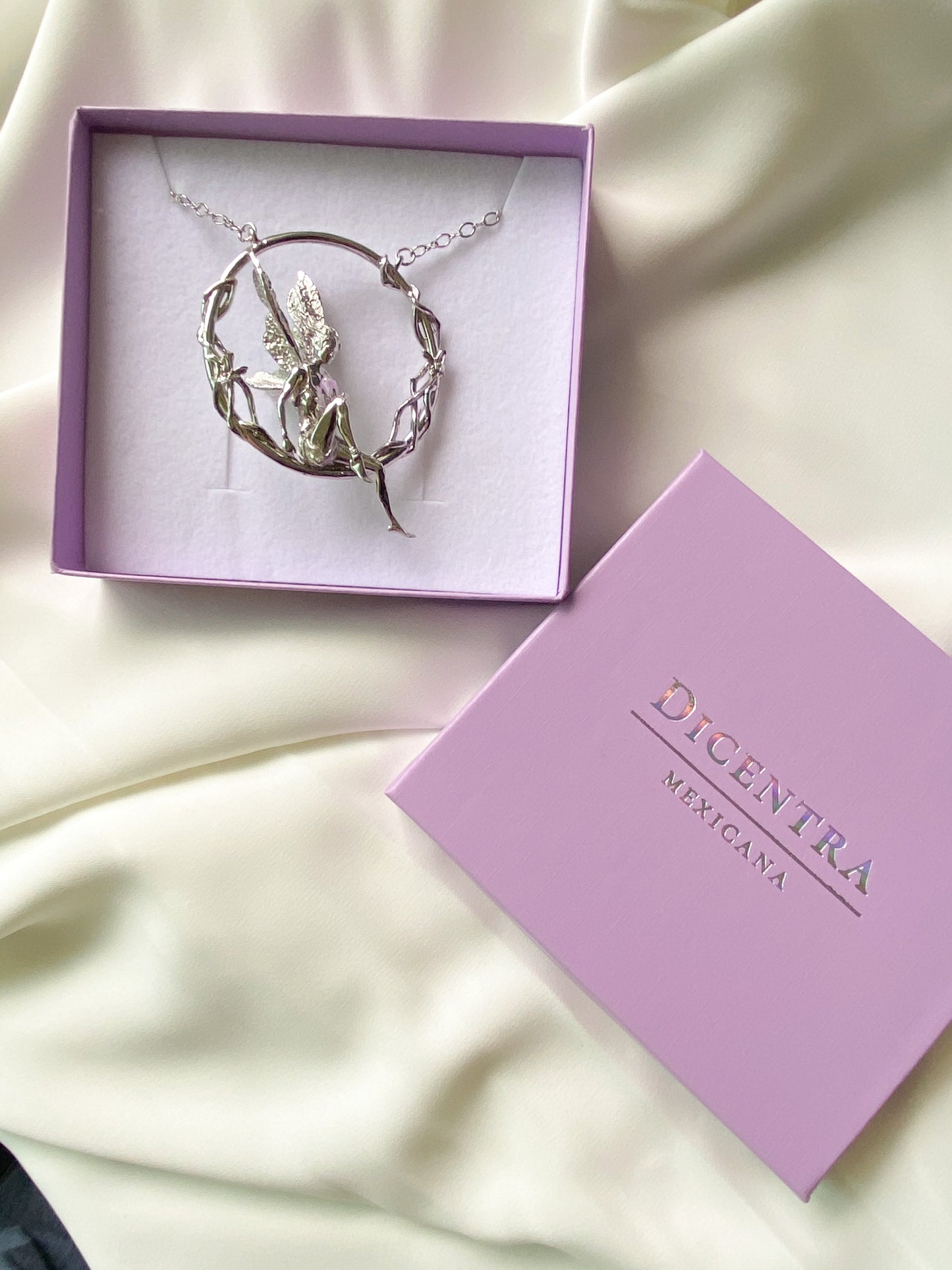 Collar Hada