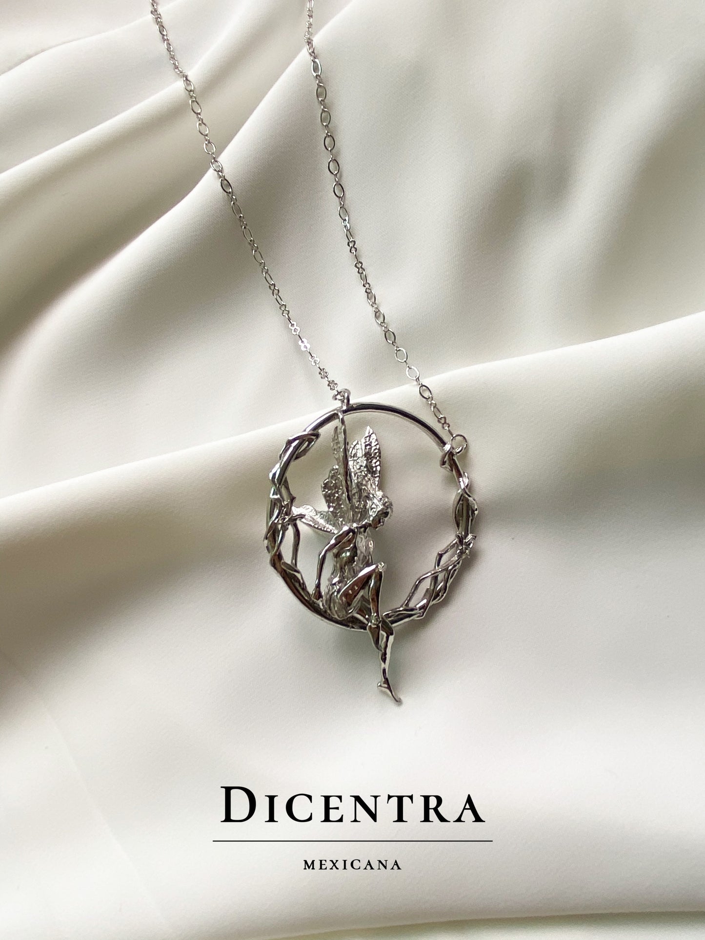 Collar Hada