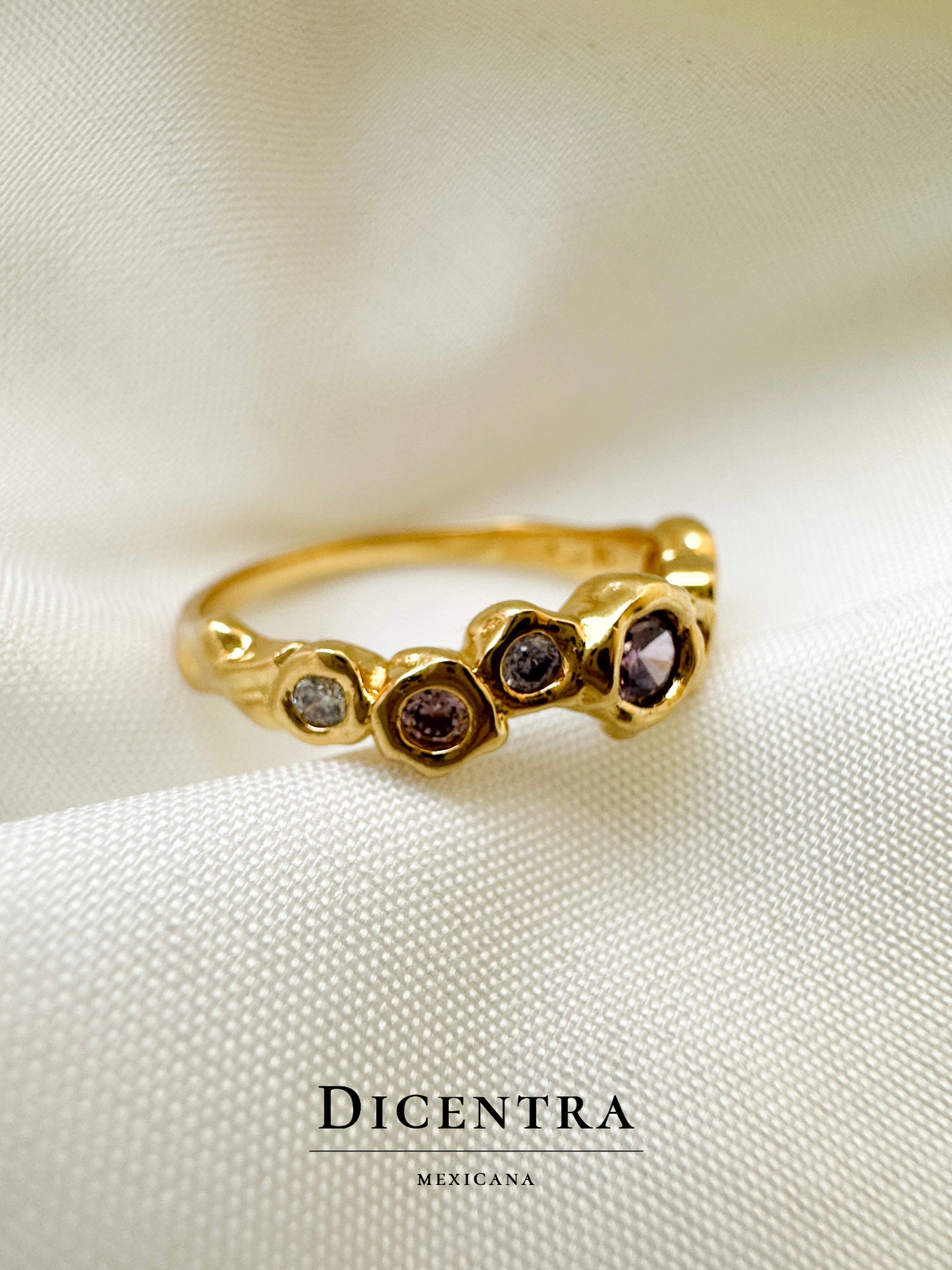 Anillo burbuja violeta