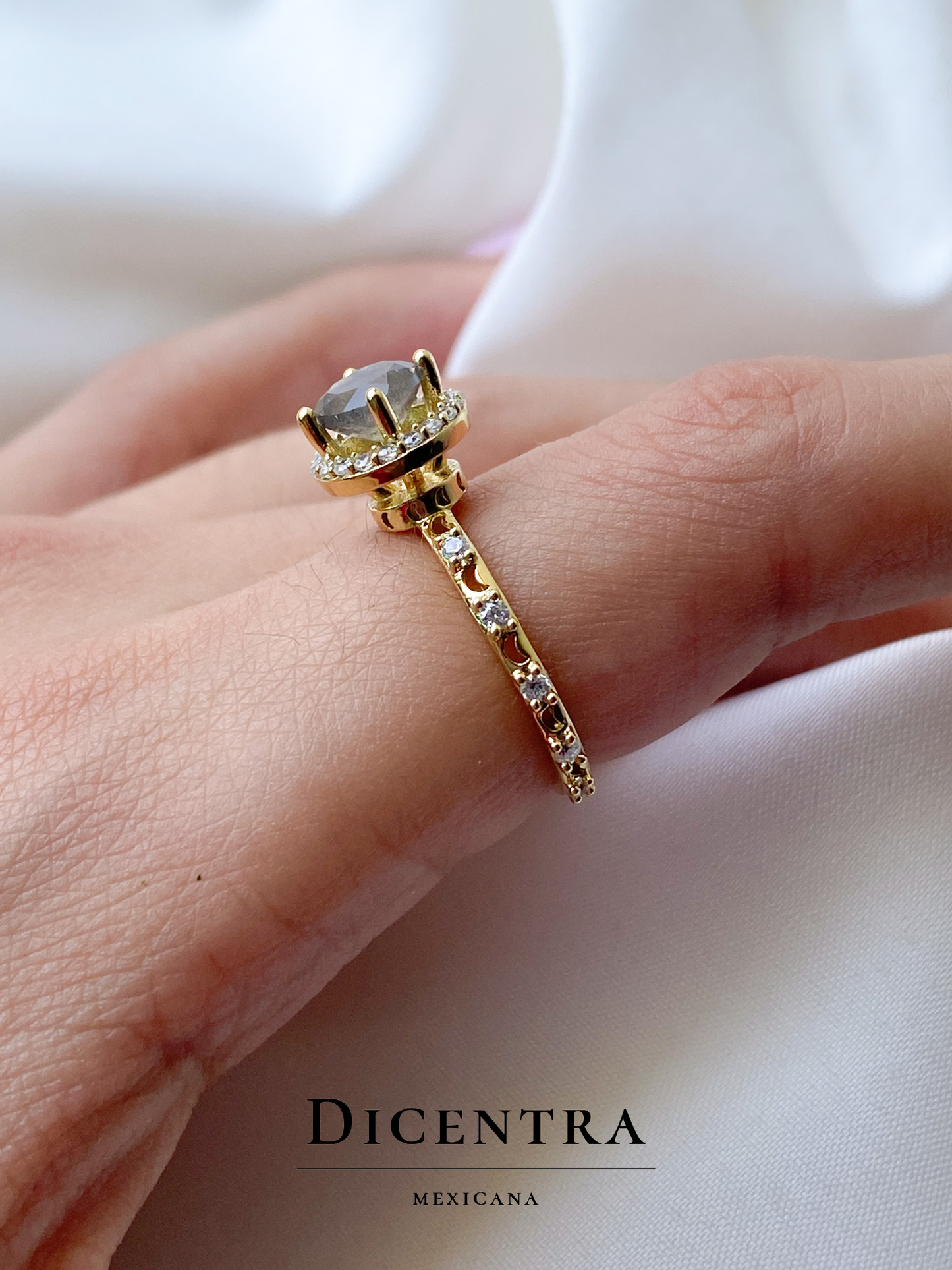 Anillo Fátima Labradorita