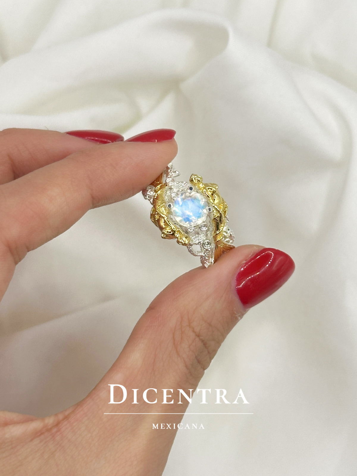Anillo Sirena Piedra Luna