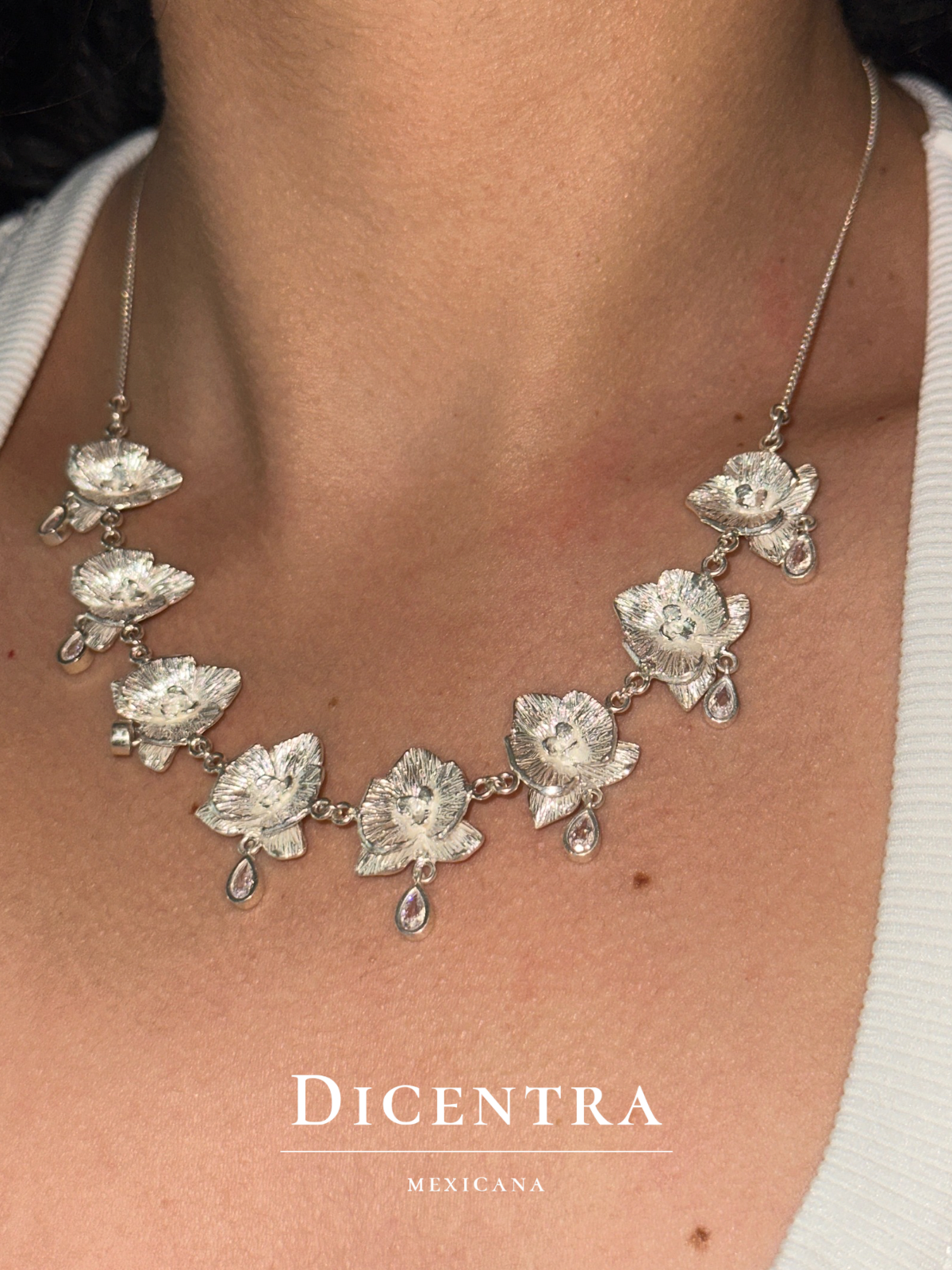 Collar Orquídea Ed. navideña