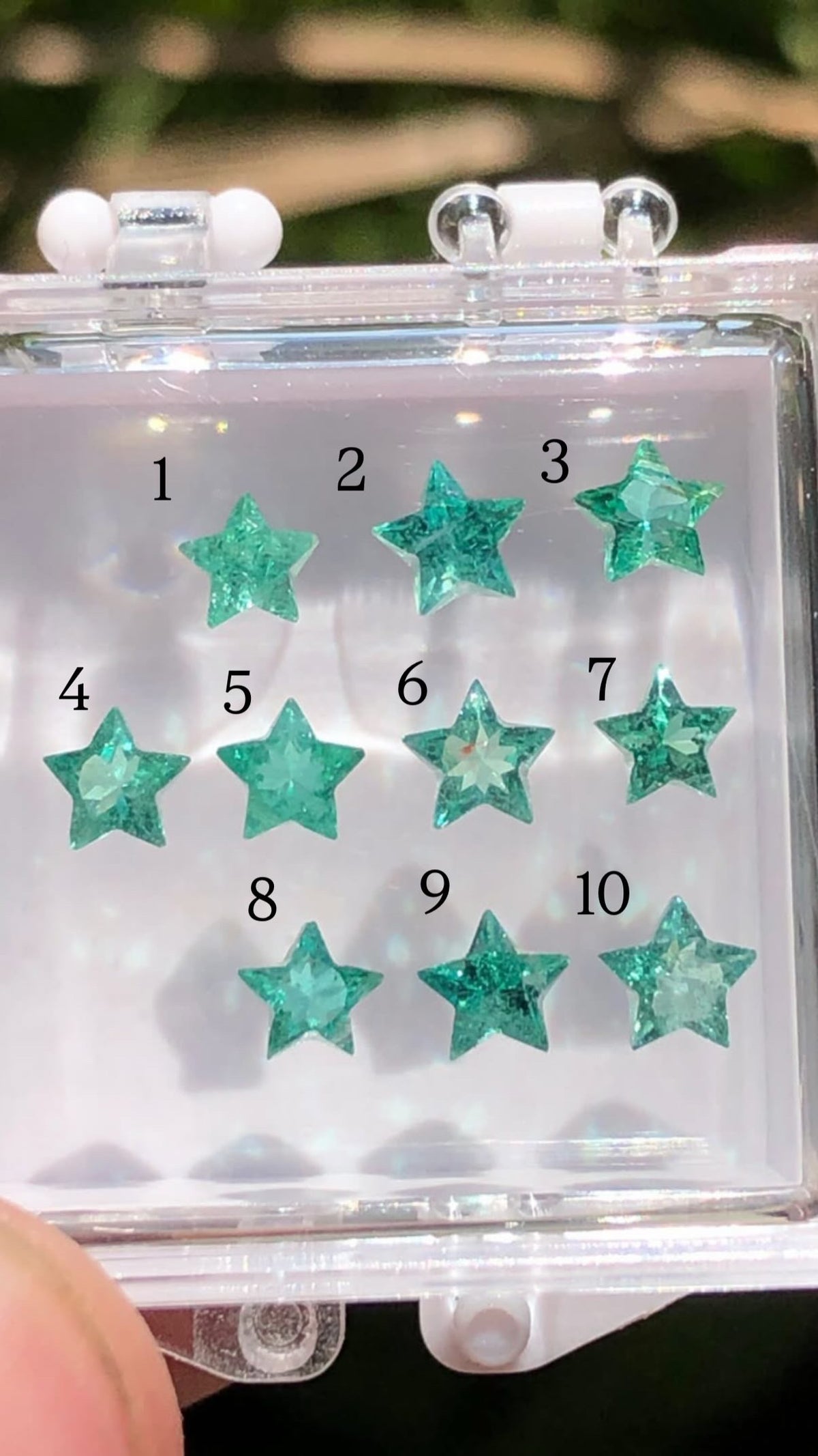 Aretes Mariposa (estrella de Esmeralda)