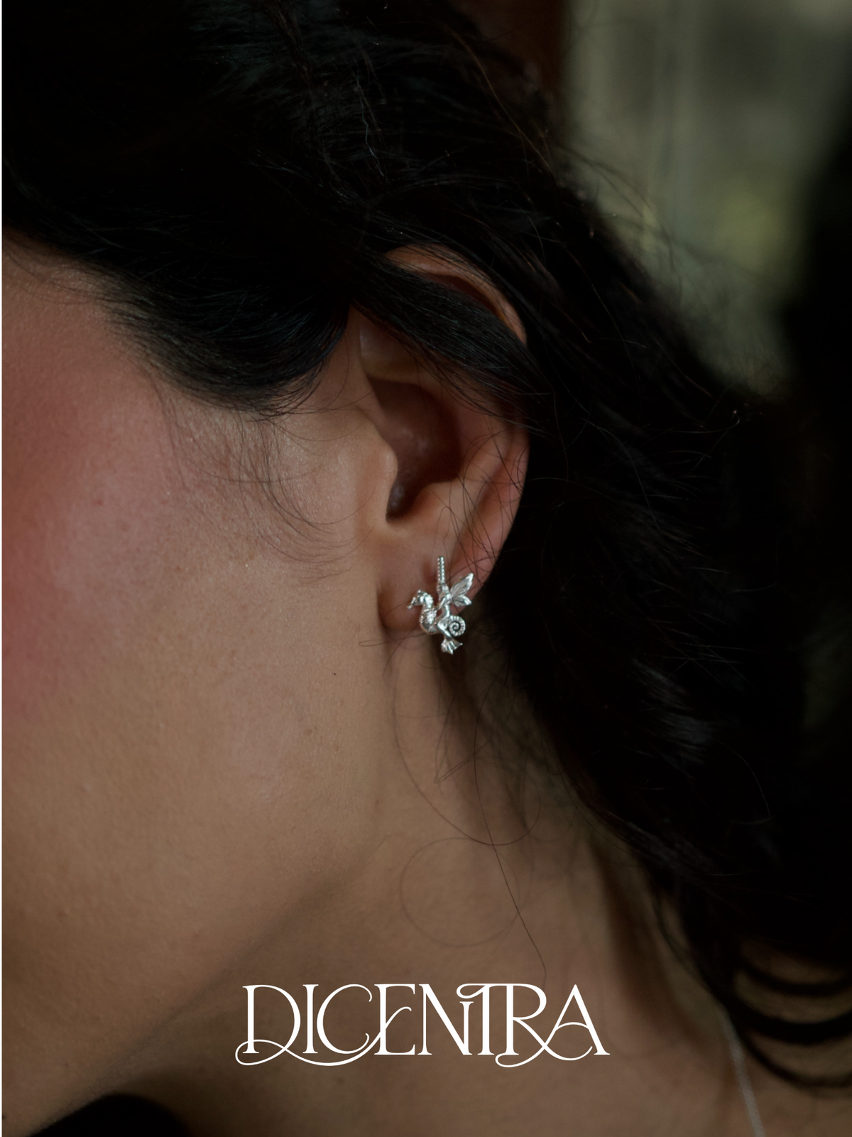 Aretes Sirena viajera mini